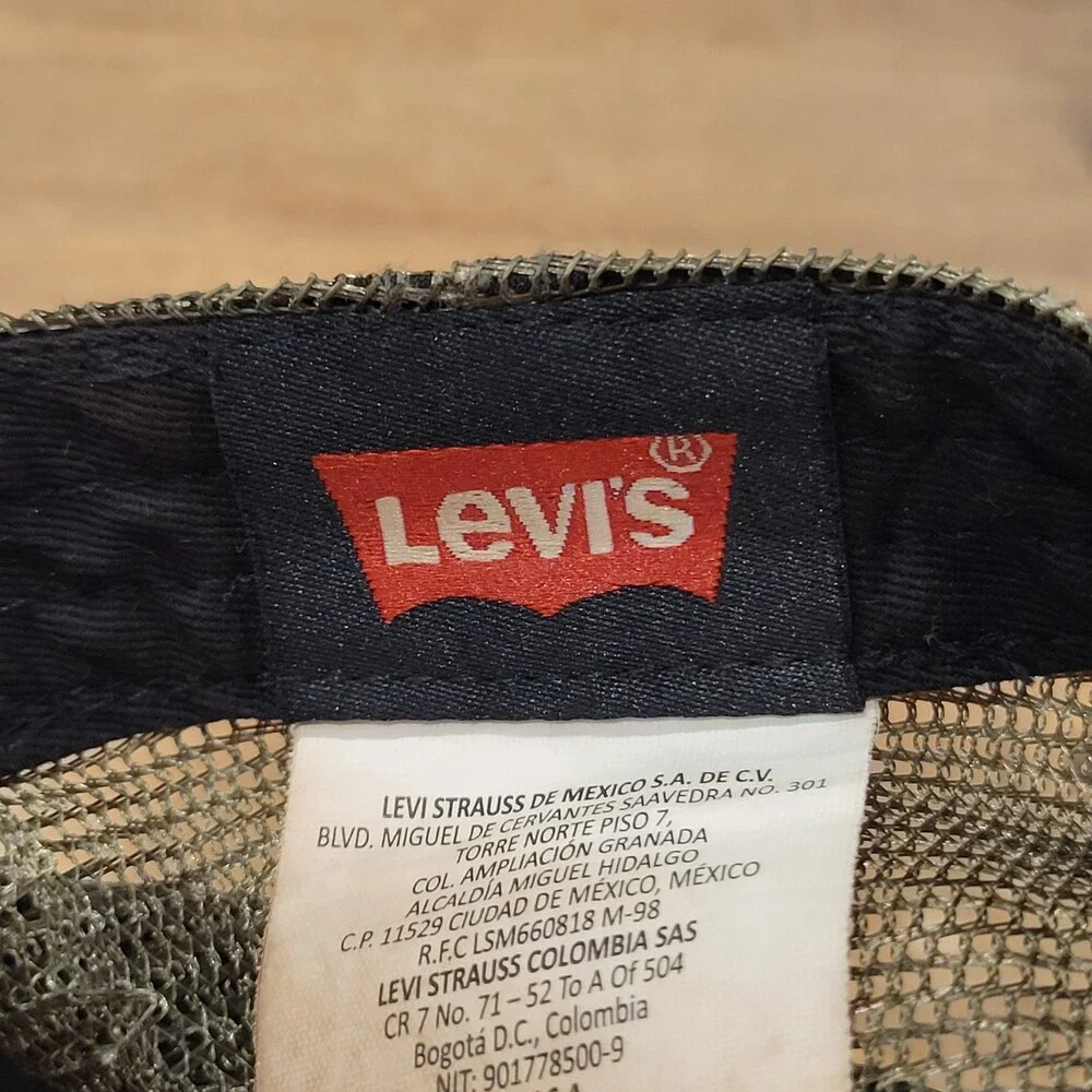 Levi's Hat Cap Snapback Mesh Back Patch Trucker One Size Green